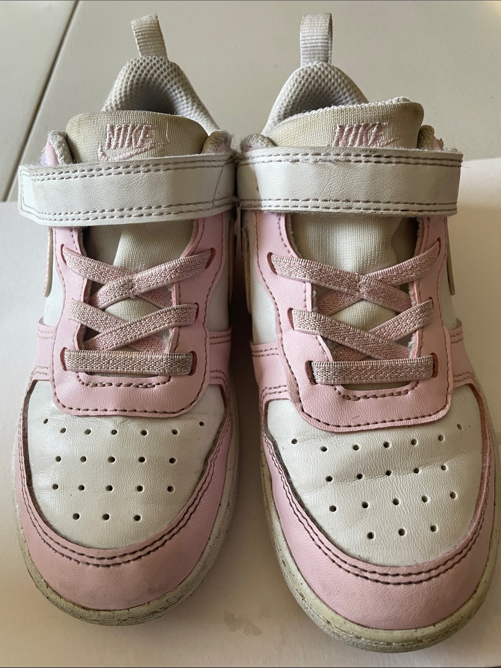 Nike Kids White and Pink Velcro Lace-Up Sneakers